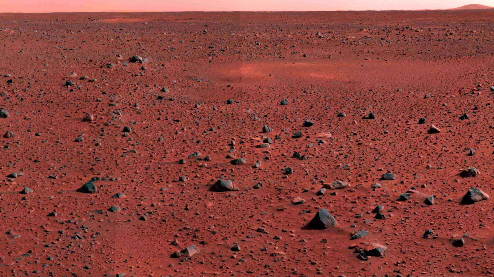 Blasting 'glitter' into Mars' atmosphere could make it more habitable